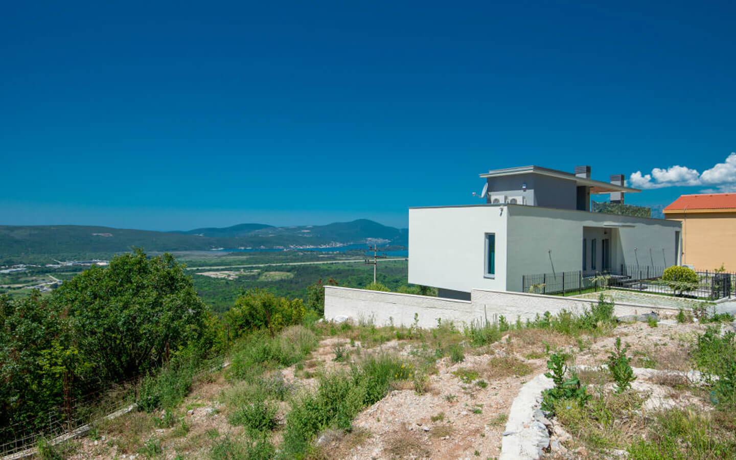 vila-for-sale-in-kotor-montenegro-51