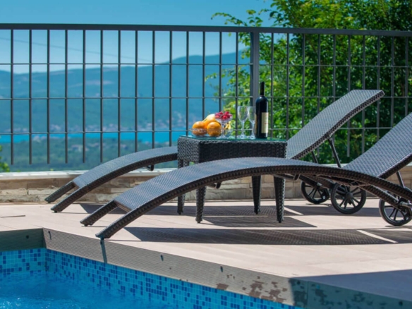 vila for sale in kotor montenegro