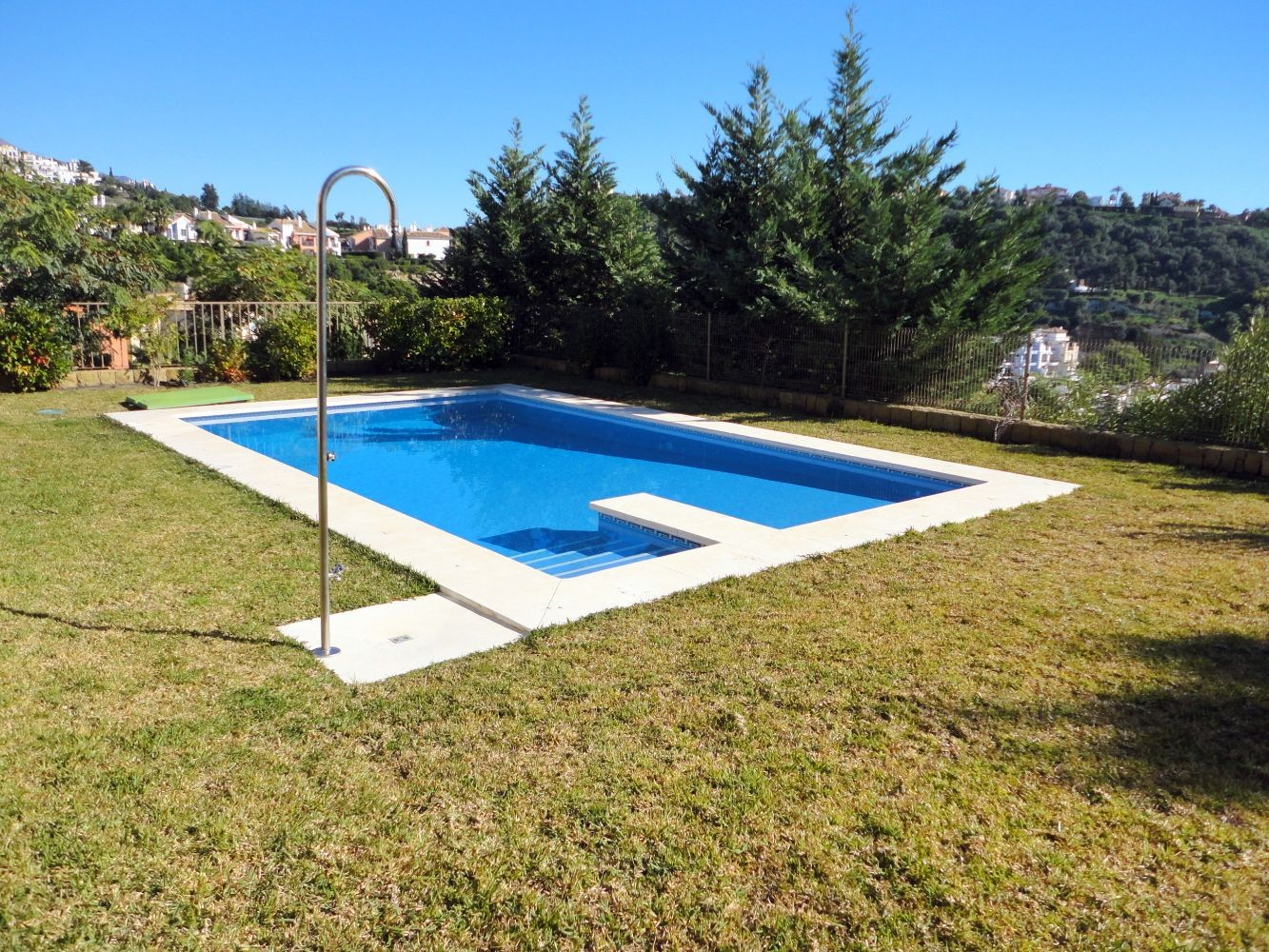 villa-building-and-gardens-day-view-20