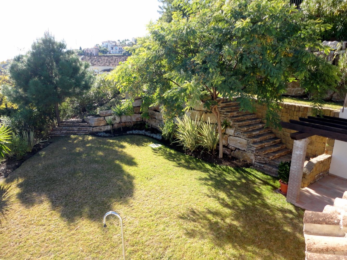 villa-building-and-gardens-day-view-23