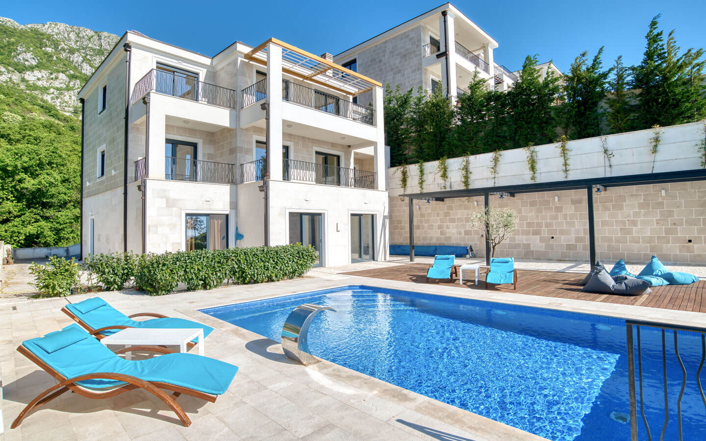 villa-for-sale-in-budva-montenegro-13-astra-real-estate-agency