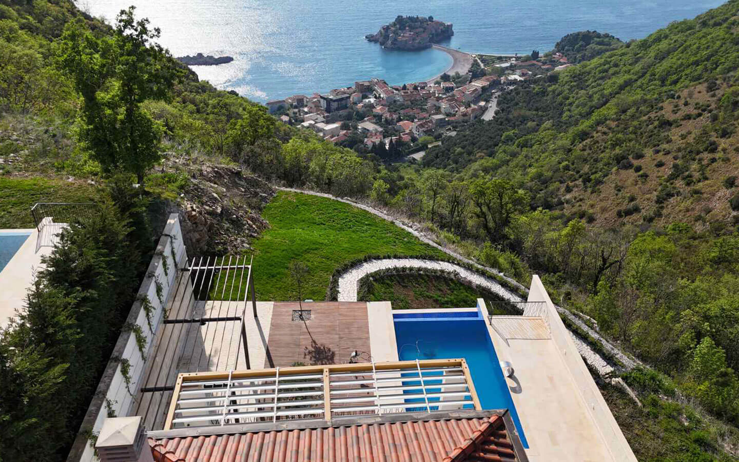 villa-for-sale-in-budva-montenegro-19-astra-real-estate-agency