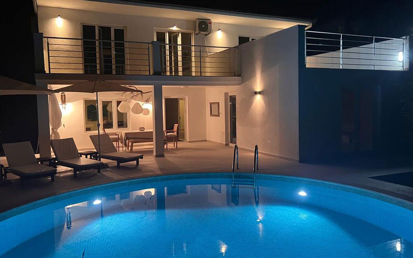 villa-for-sale-in-herceg-novi-djenovici-montenegro-8-astra-real-estate-Copy