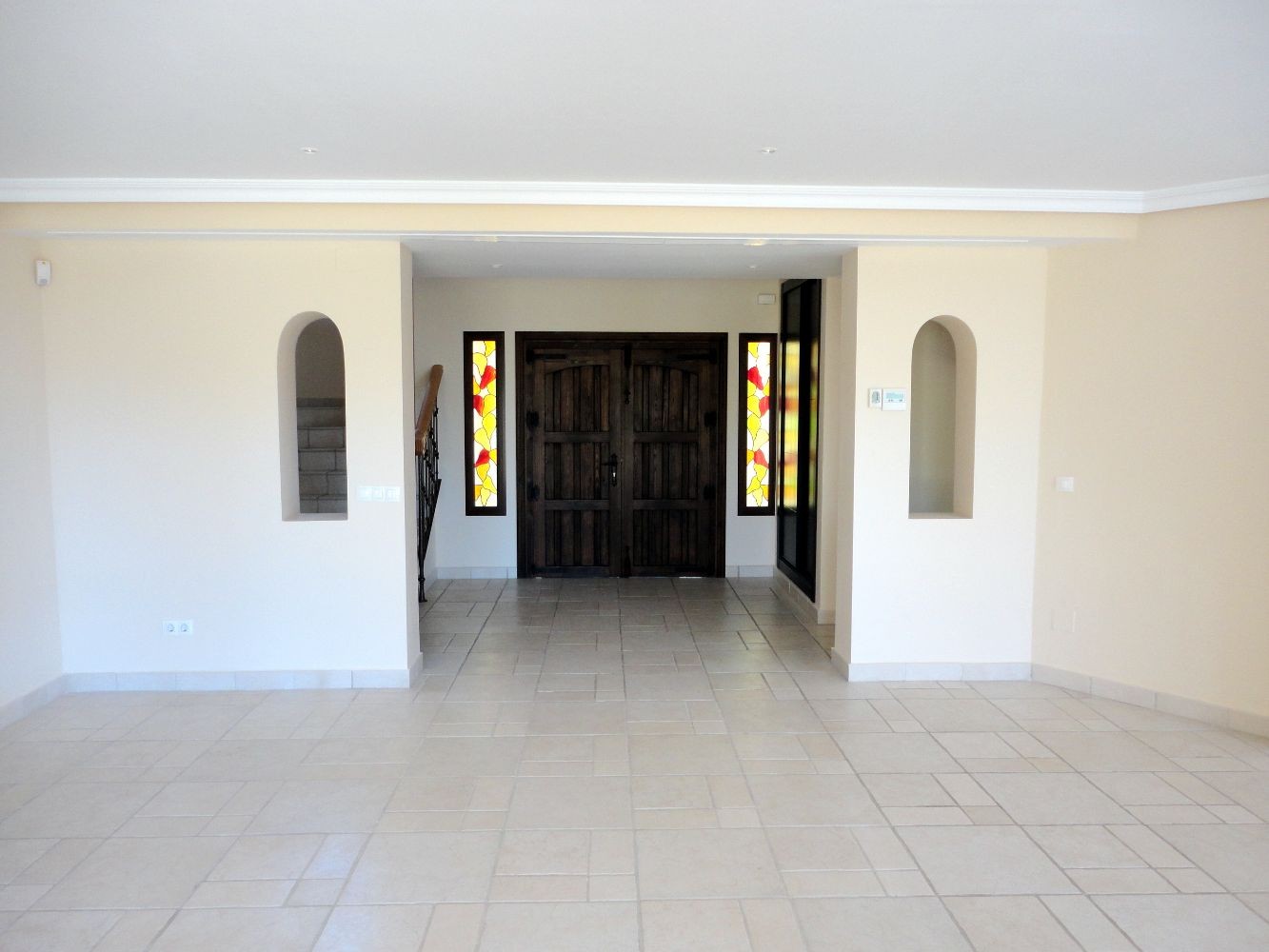 villa-living-dining-area-level-0-1