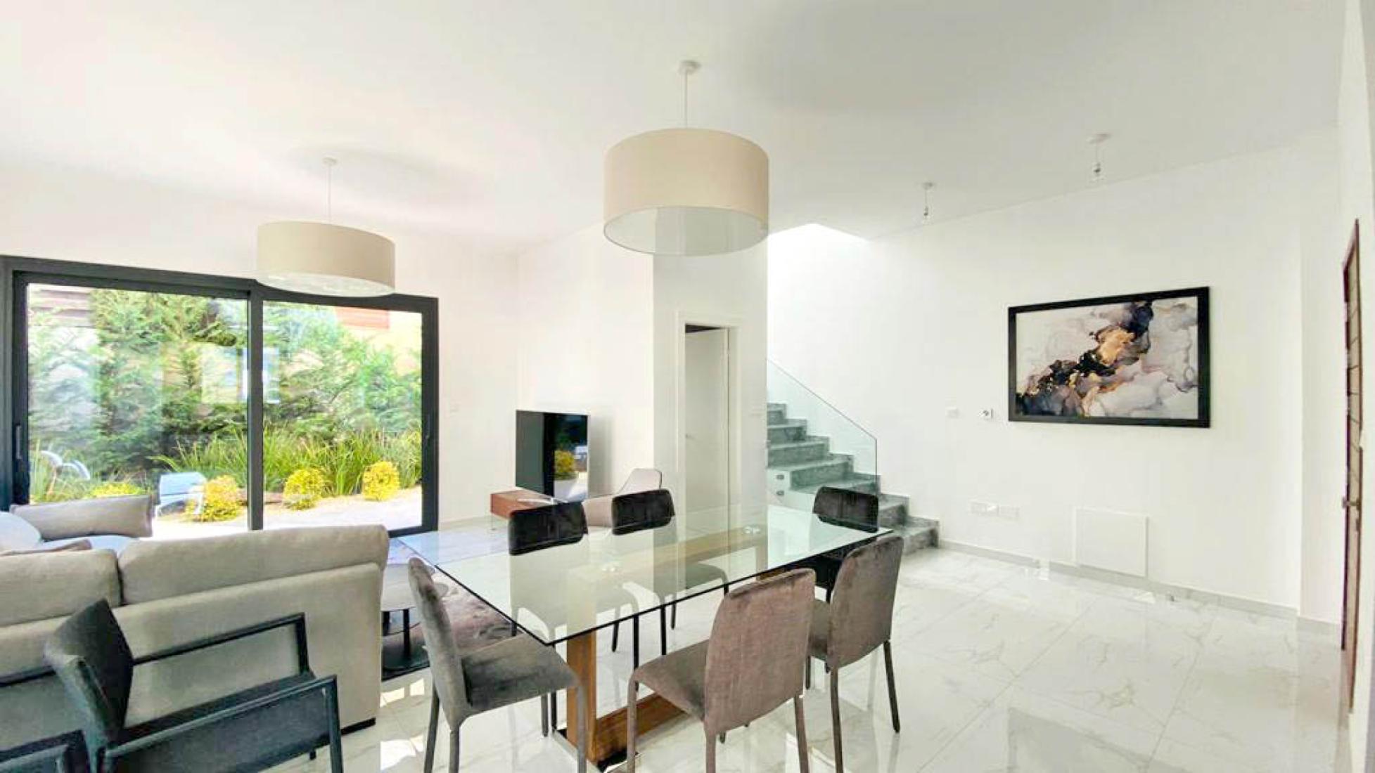 whatsapp-image-2022-12-19-at-124710-4-copy-large