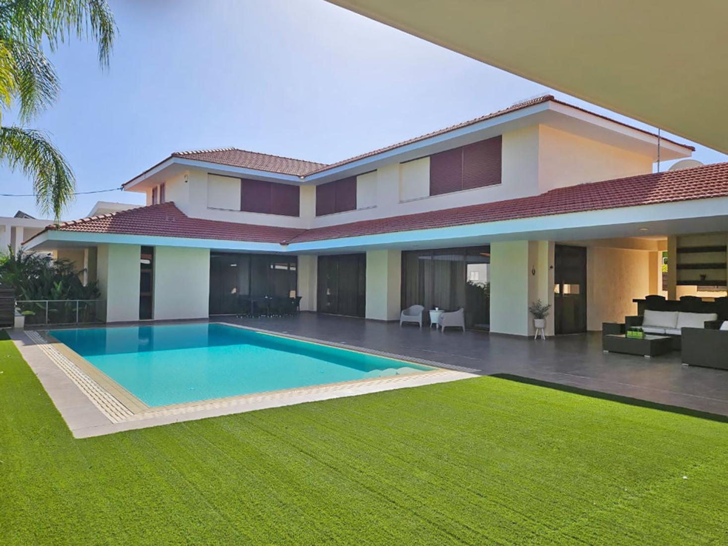 whatsapp-image-2023-12-03-at-180551-2-copy-large