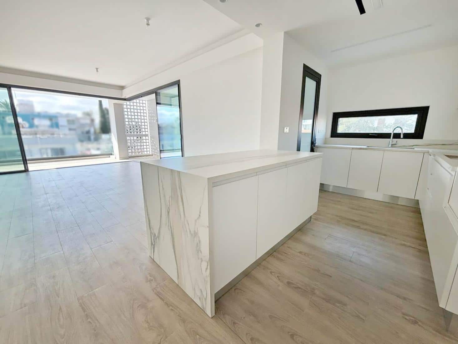 whatsapp-image-2024-02-14-at-160419-4-copy-large-1