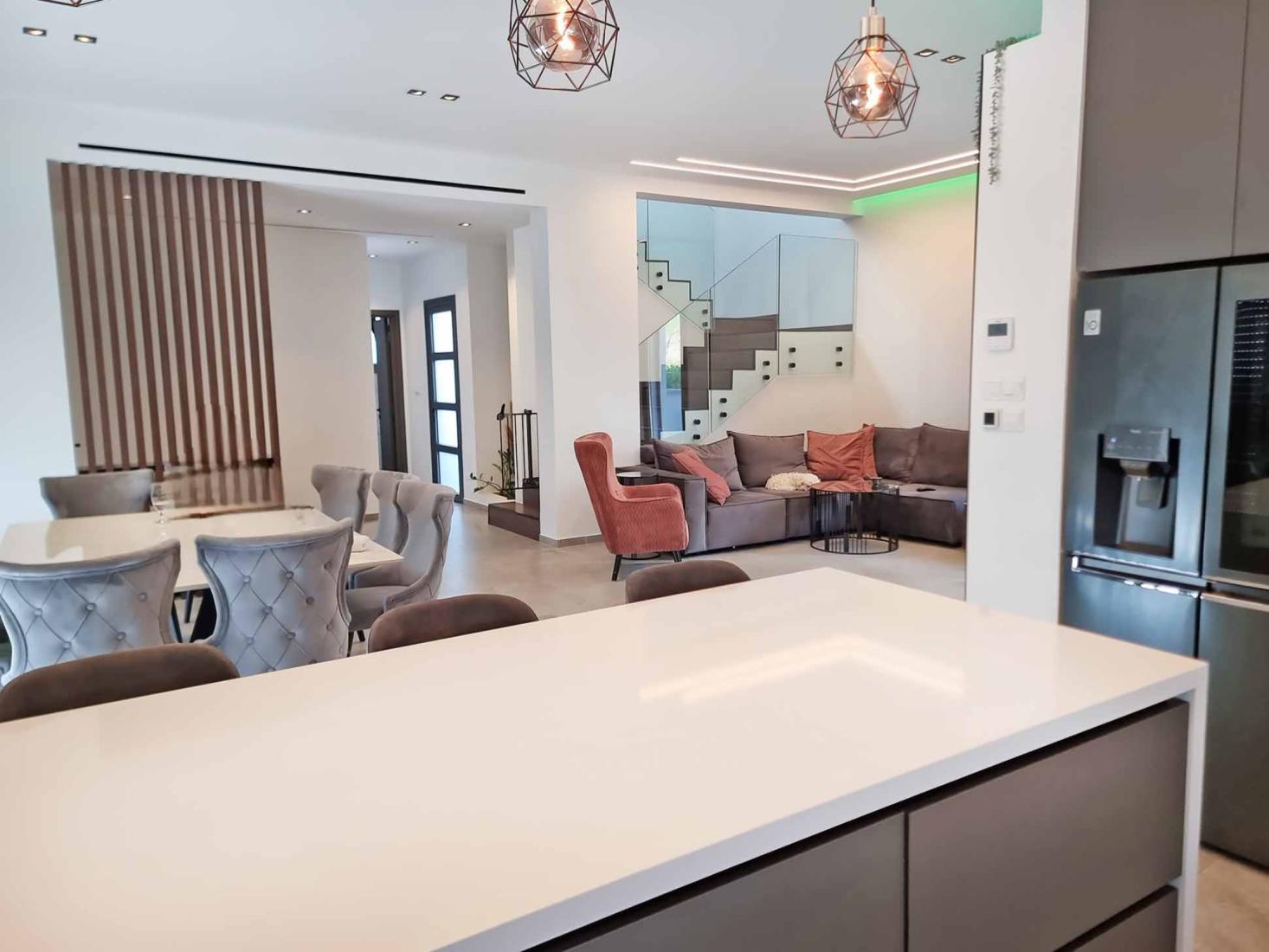 whatsapp-image-2024-02-27-at-092939-4-copy-large