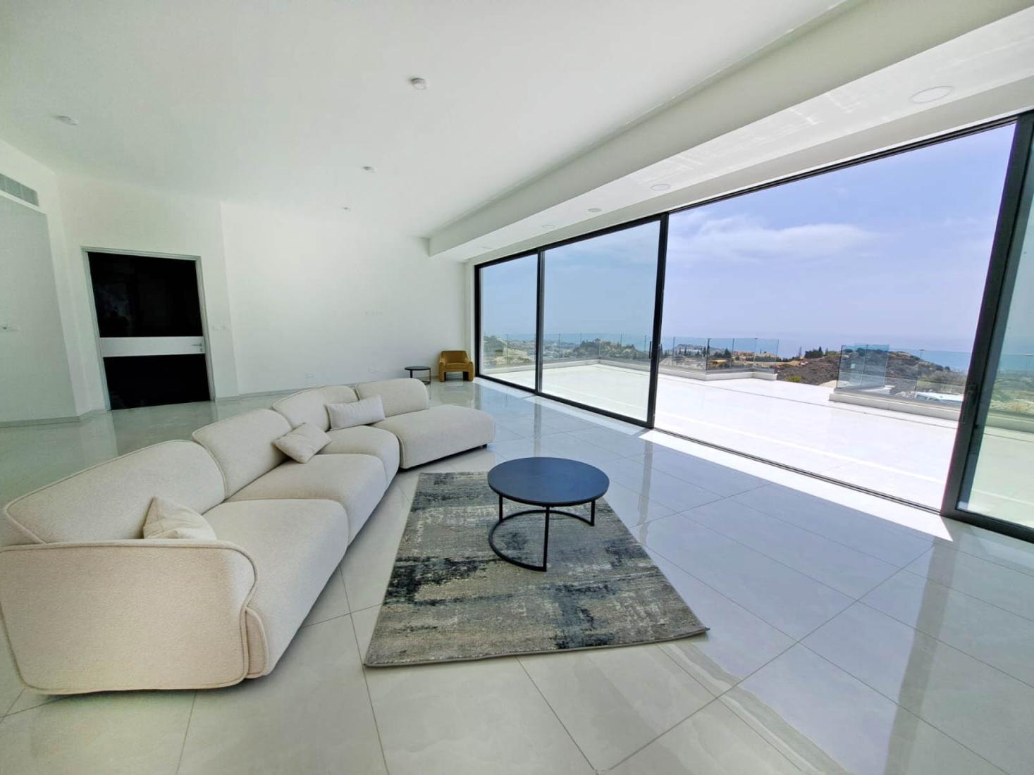 whatsapp-image-2024-09-26-at-164306-copy-large