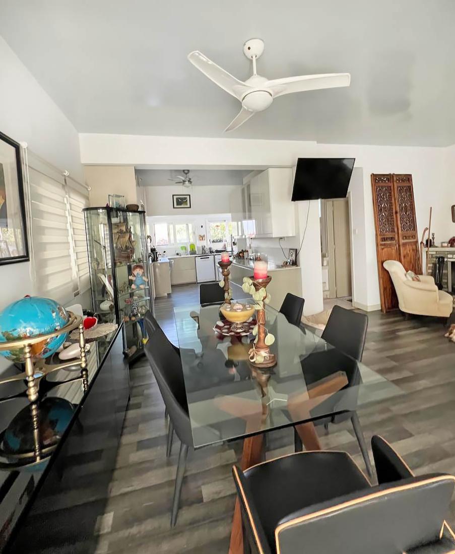 whatsapp-image-2025-03-14-at-150642-copy-large