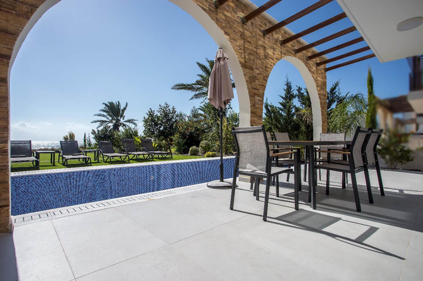 whatsapp-image-2025-04-25-at-165313-6-copy-large