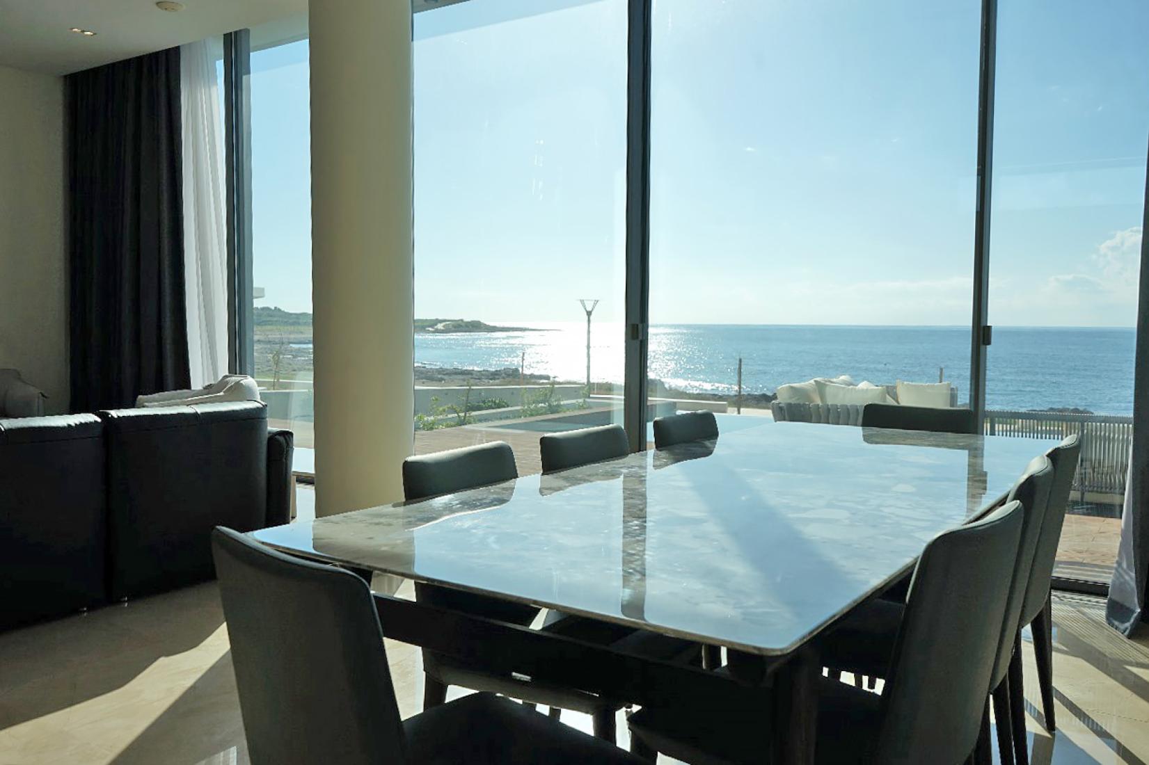 whatsapp-image-2025-04-30-at-152455-1-copy-large