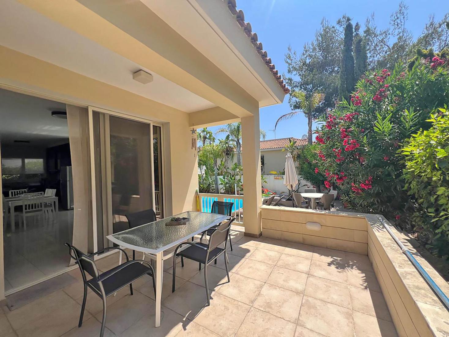 whatsapp-image-2025-07-08-at-163819-11-copy-large