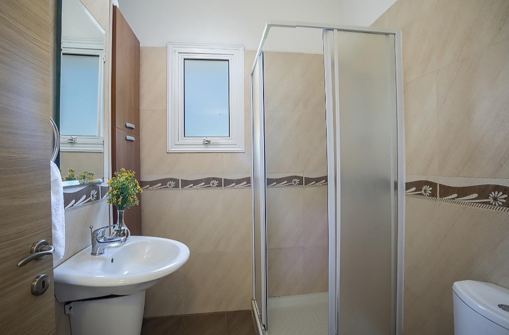 whatsapp-image-2025-07-29-at-150059-4-copy-large