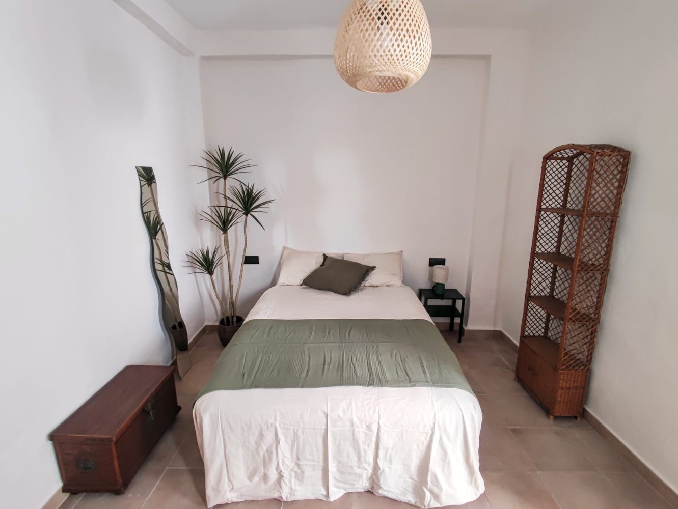 whatsapp_image_2025-10-17_at_08_22_25