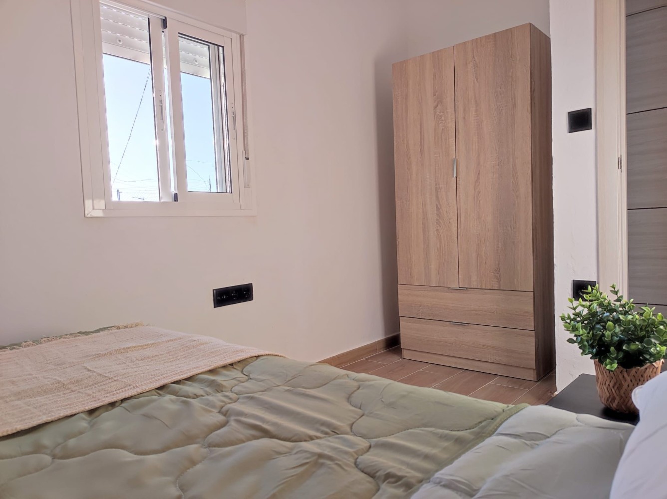 whatsapp_image_2025-10-17_at_08_22_26_2