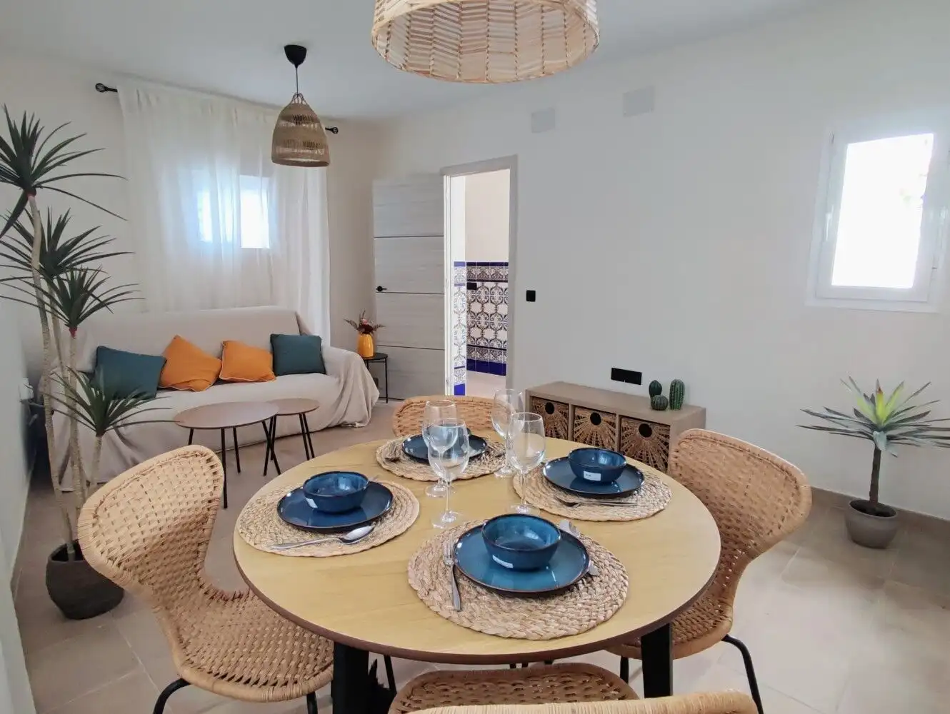 Cozy independent casita in Torresoto with bright living space and modern decor. Perfect for a peacef.