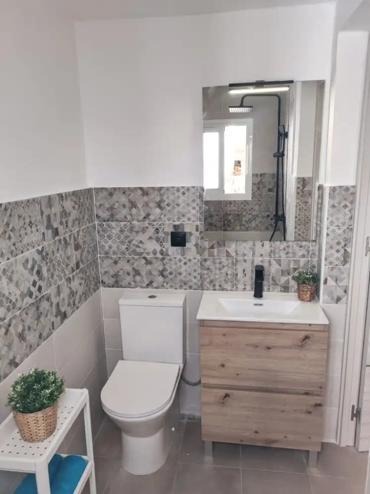 Charming small house with modern bathroom in Torresoto, ideal for a cozy retreat or rental property.