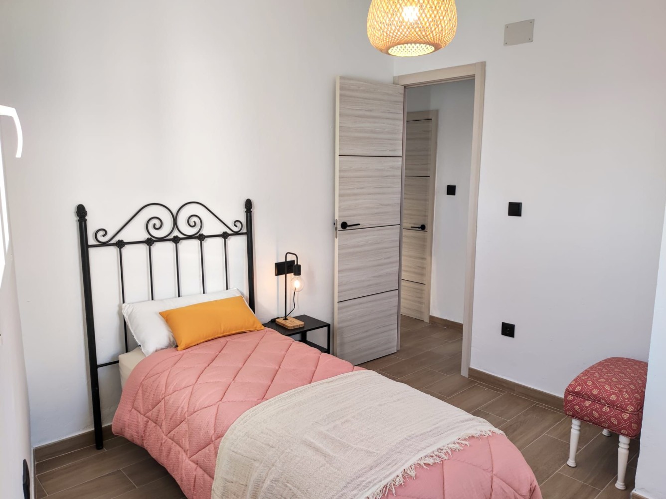 whatsapp_image_2025-10-17_at_08_22_27_2