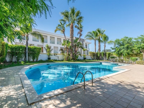 1 1 bbe40fac 2376 4e4a 944f 020530115435