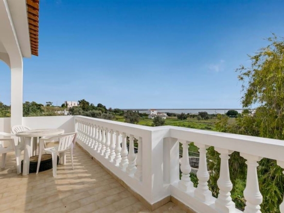 1 1 ffbbf661 c9b4 4269 8142 2ceccf29b4a1