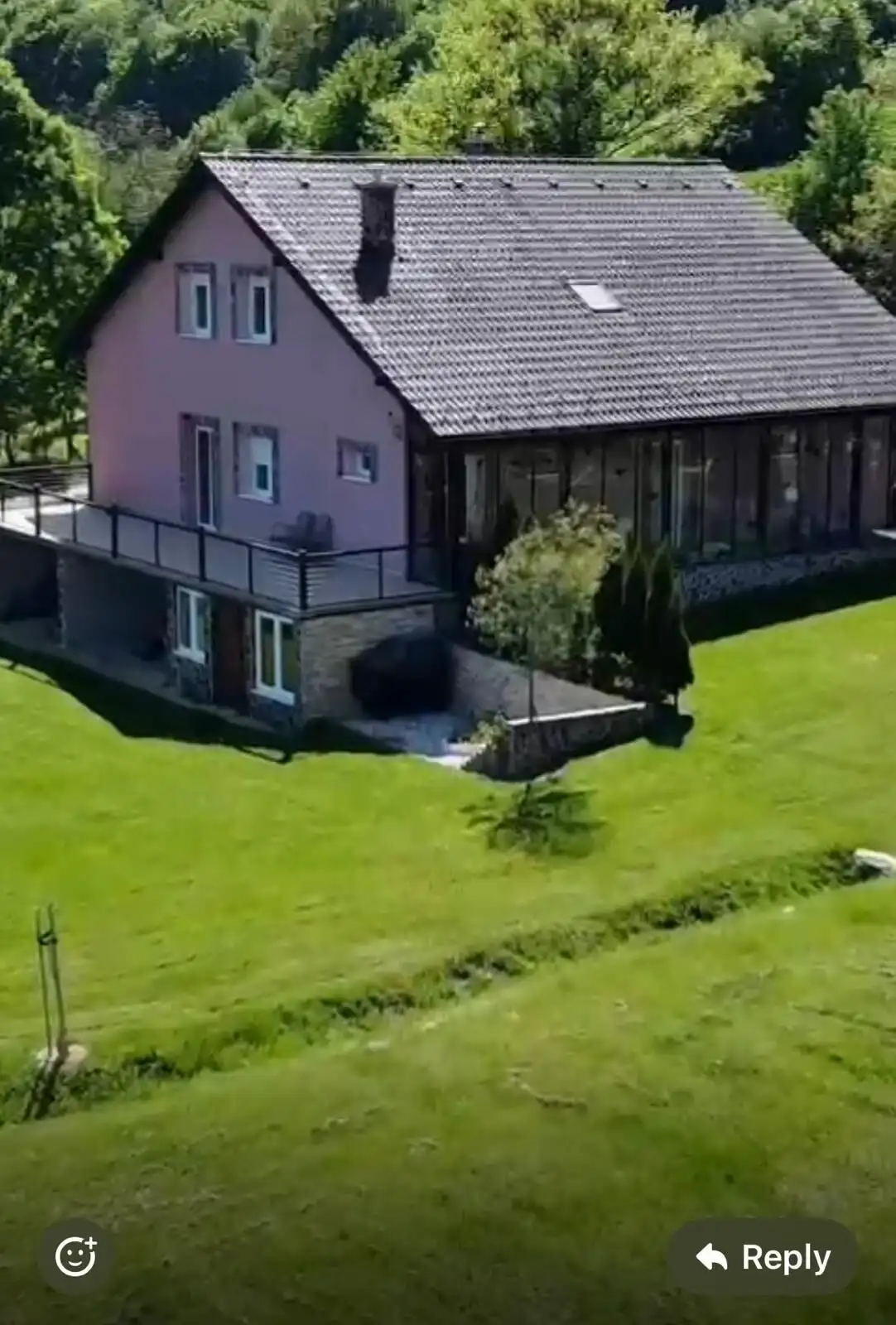 Spacious country house with four bedrooms, modern amenities, and scenic surroundings in Rimavská Sob.