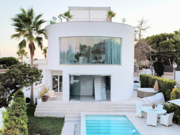 1 7980e48d732b6fc85c14b43b94d2aa54 137