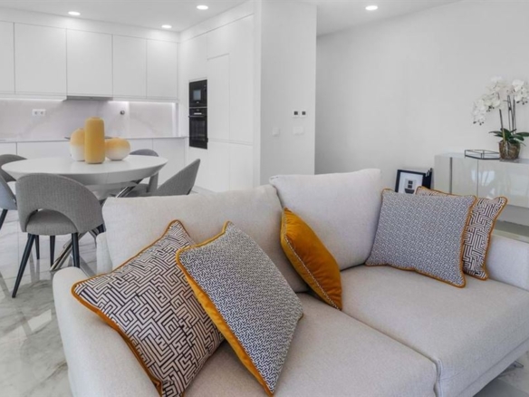 3 1 1384230c eef7 4e45 9077 b8b9118e212c