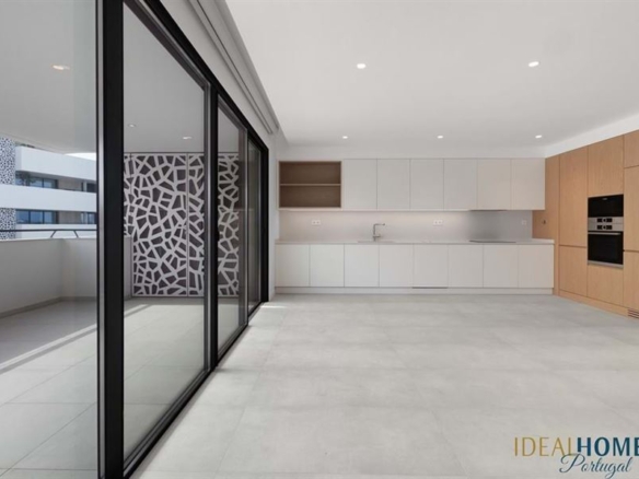 3 1 97c2e28e bf7a 46c9 8ea2 0d86e4032005