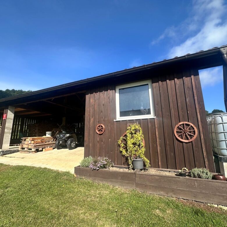 Charming 4-bed country house for sale in Lukovištia, Rimavská Sobota, featuring rustic wooden exteri.