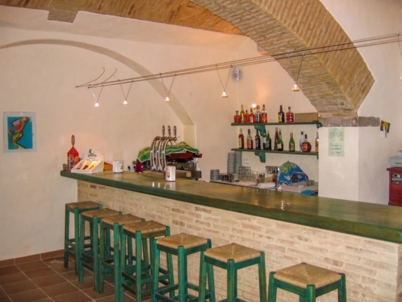 5aa160c4 17b4 448a 8c6a dee19c14e423