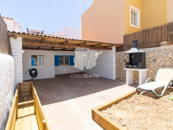 9c405540 34cd 4066 a3c4 e09ab6e3fd9e