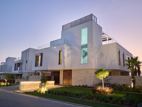 DSC 2593 Copy scaled 1