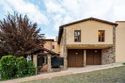 Elegant Spanish colonial home with panoramic views in San Miguel de Allende.