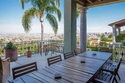 Balcony view of Casa Privada del Sol 8 in San Miguel de Allende.