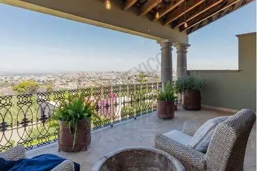 Balcony view of San Miguel de Allende estate.