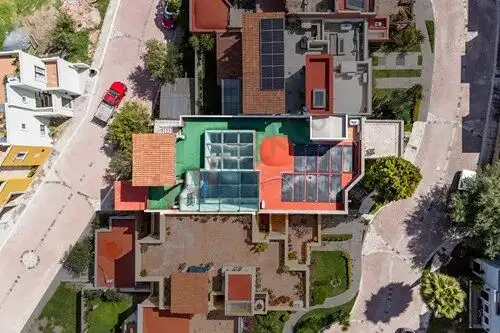 Luxury property in San Miguel de Allende with private pool and modern amenities.