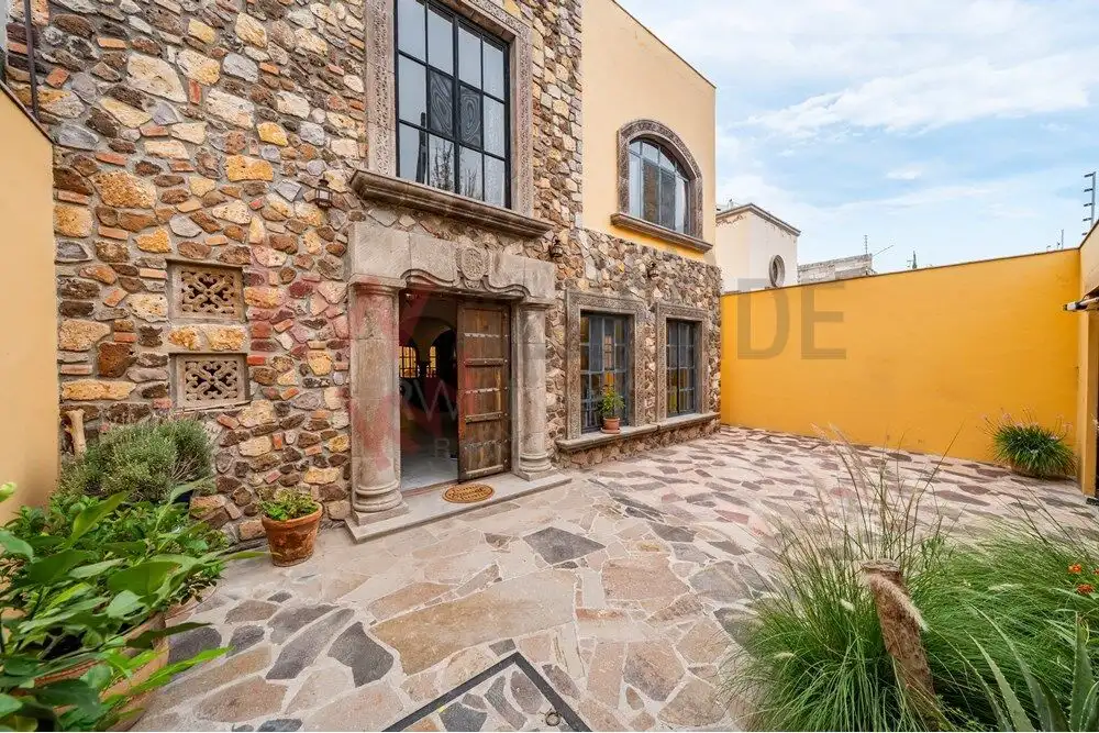 Style 4-Bedroom Home for Sale Style home with four bedrooms located on Avenida Paseo Real in San Miguel de Allende.