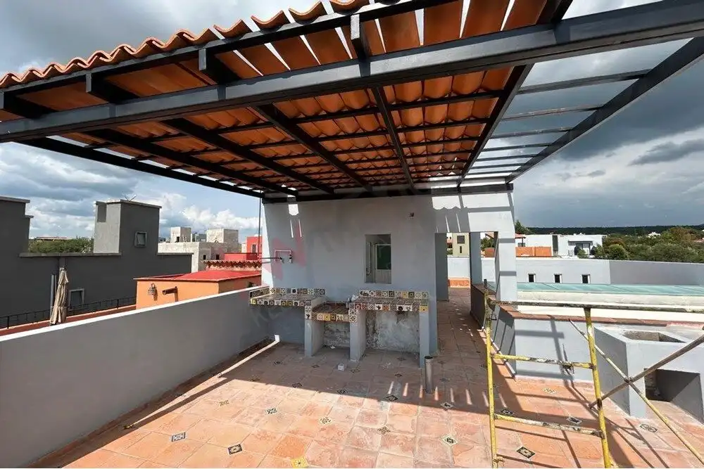 Rooftop terrace with city views, perfect for relaxing or entertaining in San Miguel de Allende.