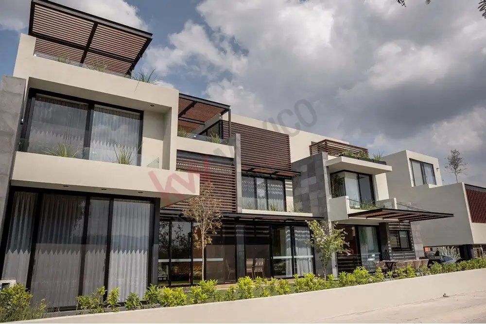 Luxury home for sale at Ventanas Golf Club in San Miguel de Allende. Modern design with spacious ter.