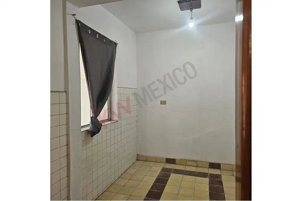 Story Home Near Centro Story house with 3 bedrooms close to San Miguel de Allende's center. Perfect for comfortable living.