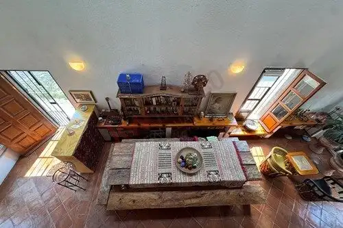 Bright fully furnished loft with stylish decor in La Lejona, San Miguel de Allende. Perfect for comf.