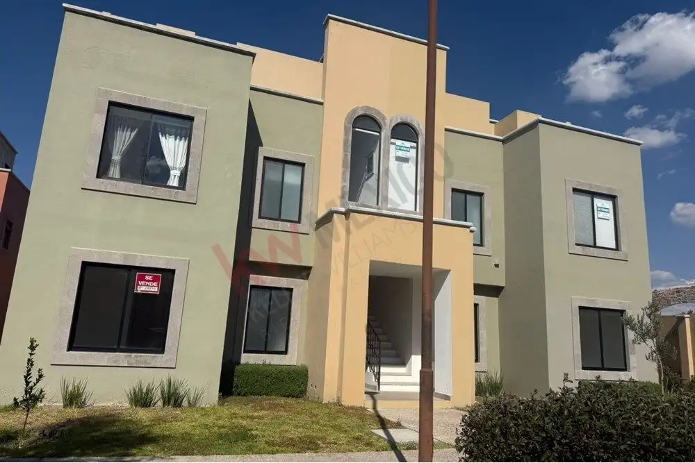 Floor apartment for sale in Arcos de San Miguel, featuring 2 bedrooms and modern design.