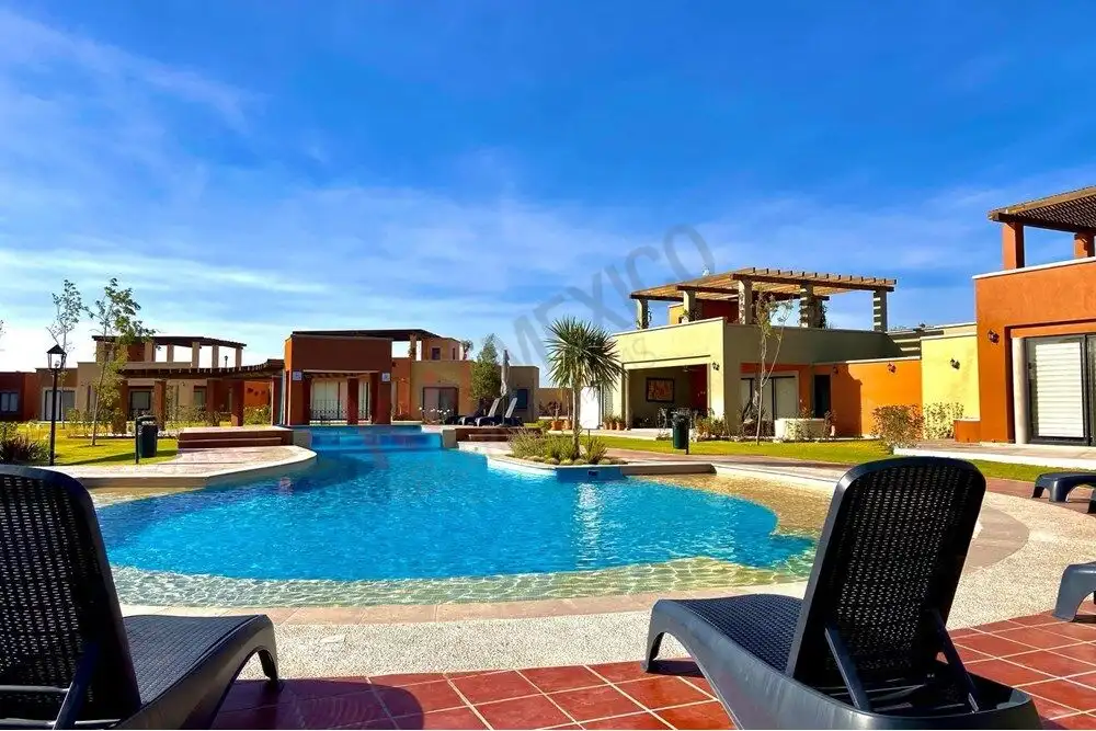 Floor apartment with pool in Arcos de San Miguel, perfect for comfortable living.