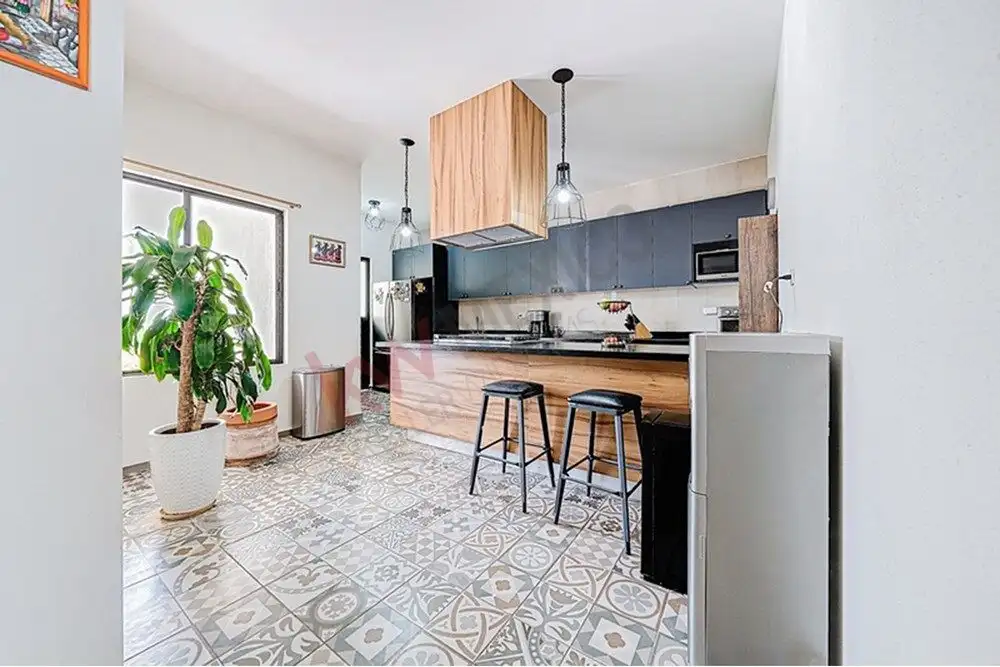 Bright modern kitchen with stylish decor and ample space in San Miguel de Allende.