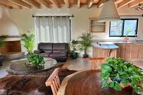 Beautiful interior of a villa with independent apartment in Rancho Los Labradores, San Miguel de All.