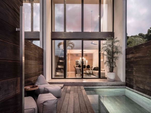 fxtqkh337jl 1763604815860 scaled 1