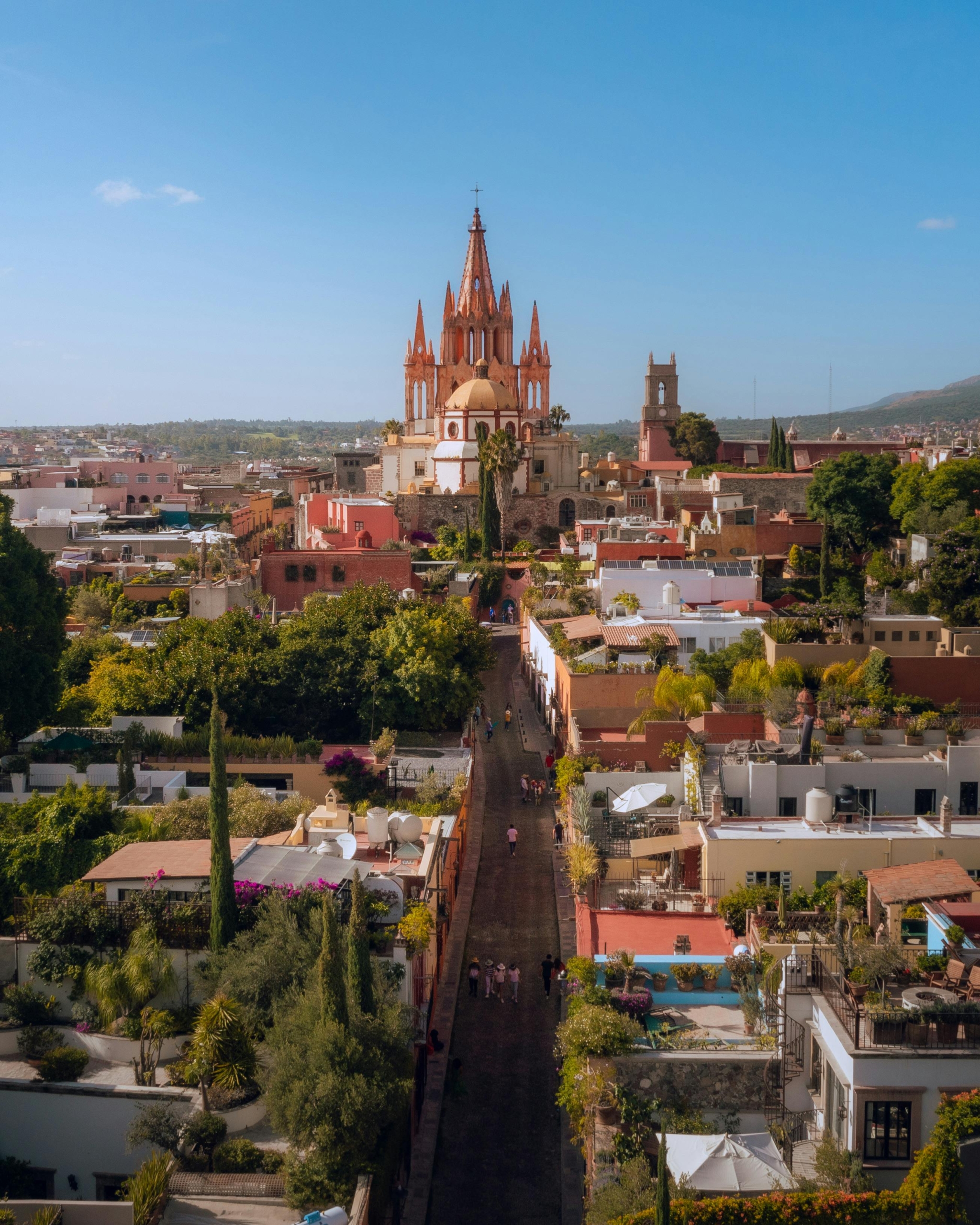 San Miguel de Allende: Mexico’s Cultural Jewel – And Why International Buyers Trust Chris Van Cise to Lead the Way 2 San Miguel de Allende