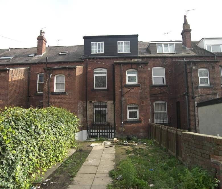 Family property with 8 leased flats in Leeds, ideal for investors seeking rental income.