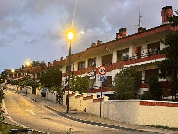 Elegant 3-bedroom apartment for sale in Mungia, featuring spacious balconies and contemporary design.